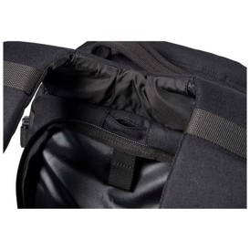 5.11 Tactical Rush12 2.0 rygsæk, 24 liter i farven Sort med kabel gennemføring til Camelbag