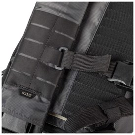 5.11 Tactical Skyweight Sling Pack, 10 liter i farven Volcanic set med detaljer ved skulderstrop