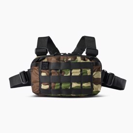 5.11 Tactical Skyweight Survival Chest Pack set i farven Woodland Camouflage