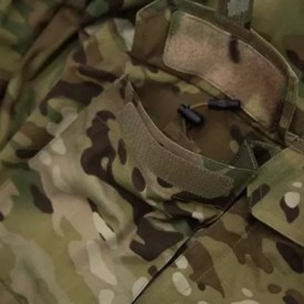 Carinthia Combat Bukser i farven MultiCam set med detaljer ved lomme indvendigt