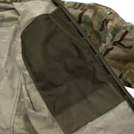 Carinthia Combat Jakke i MultiCam med inderlommer i mesh