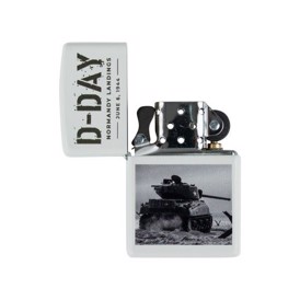 Zippo Lighter med motiv af D-Day Sherman Tank set åben